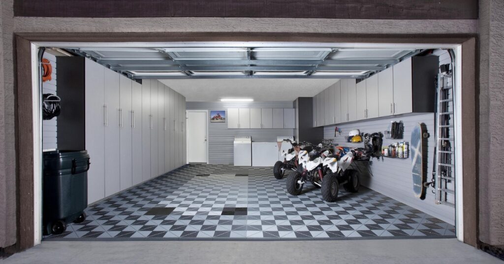 Custom Garage Cabinets Are The Key to Long-Term Garage Organization